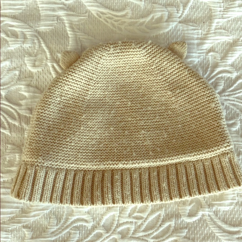 Small cat ears hat